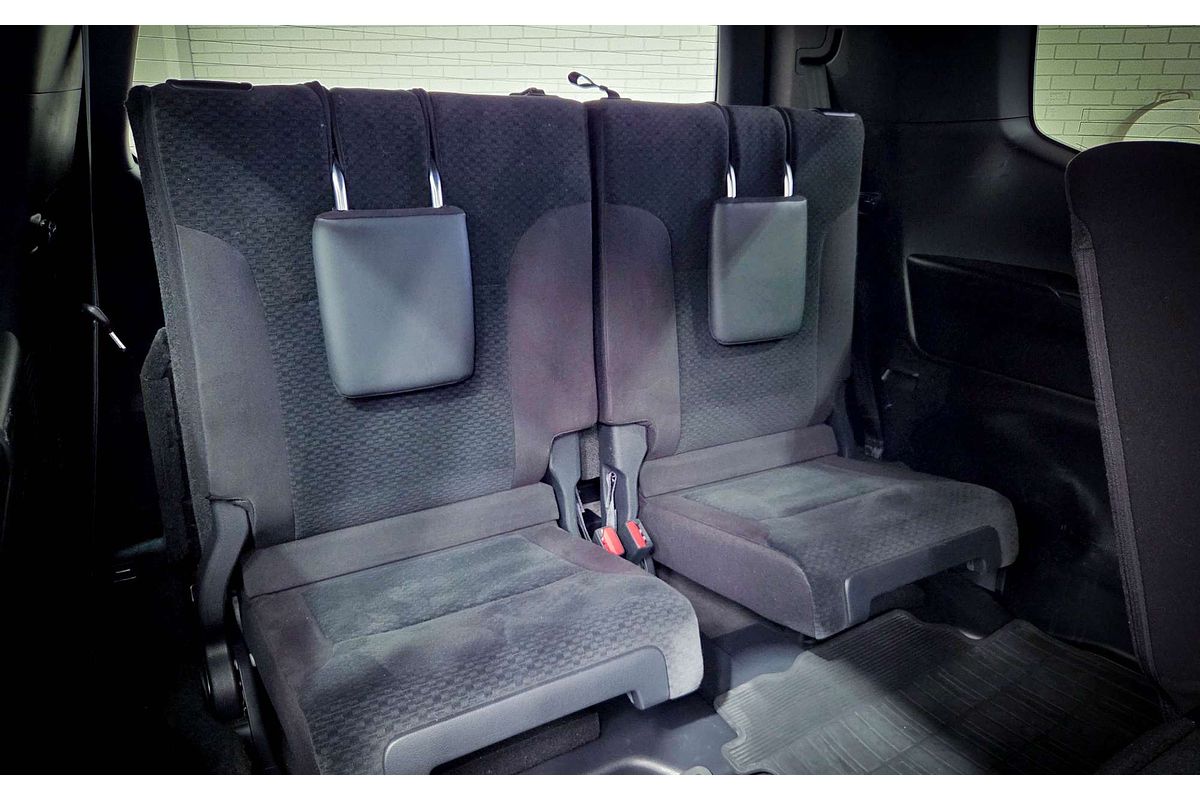 2024 Toyota Landcruiser GXL FJA300R