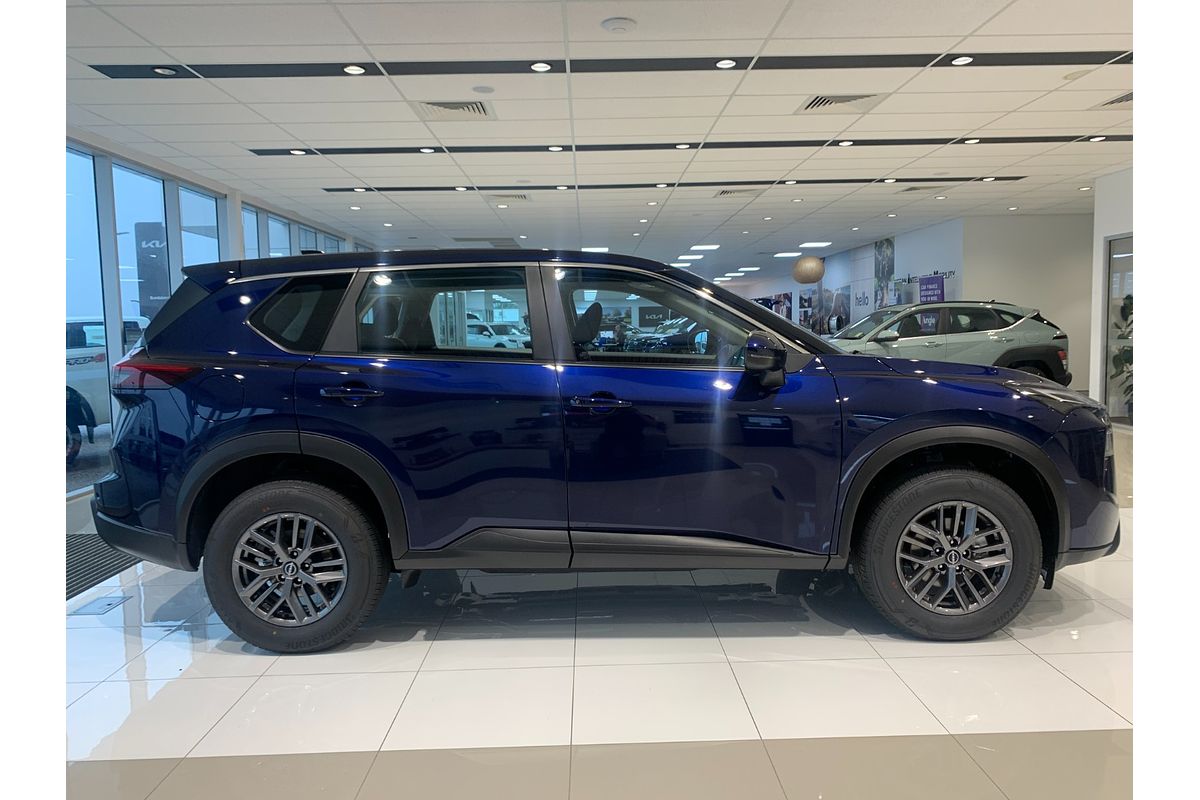 2026 Nissan X-TRAIL ST T33