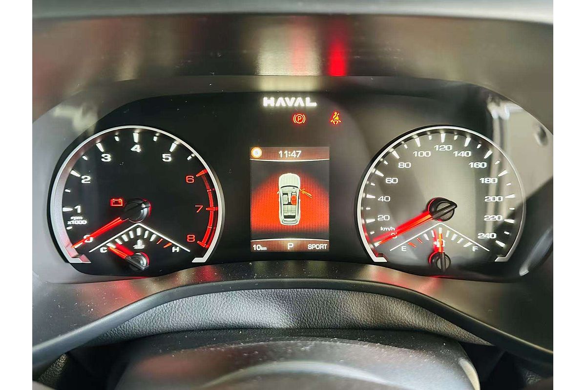 Jolion Facelift Premium Petrol Auto 4x2