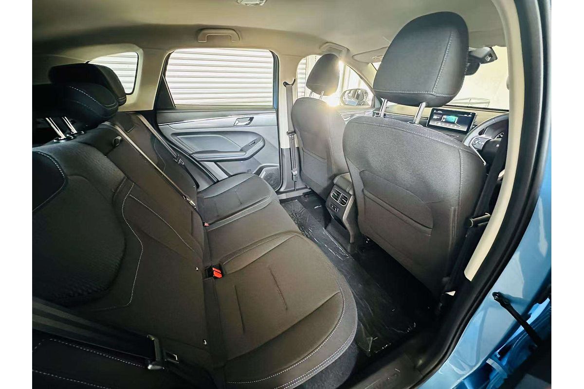 Jolion Facelift Premium Petrol Auto 4x2