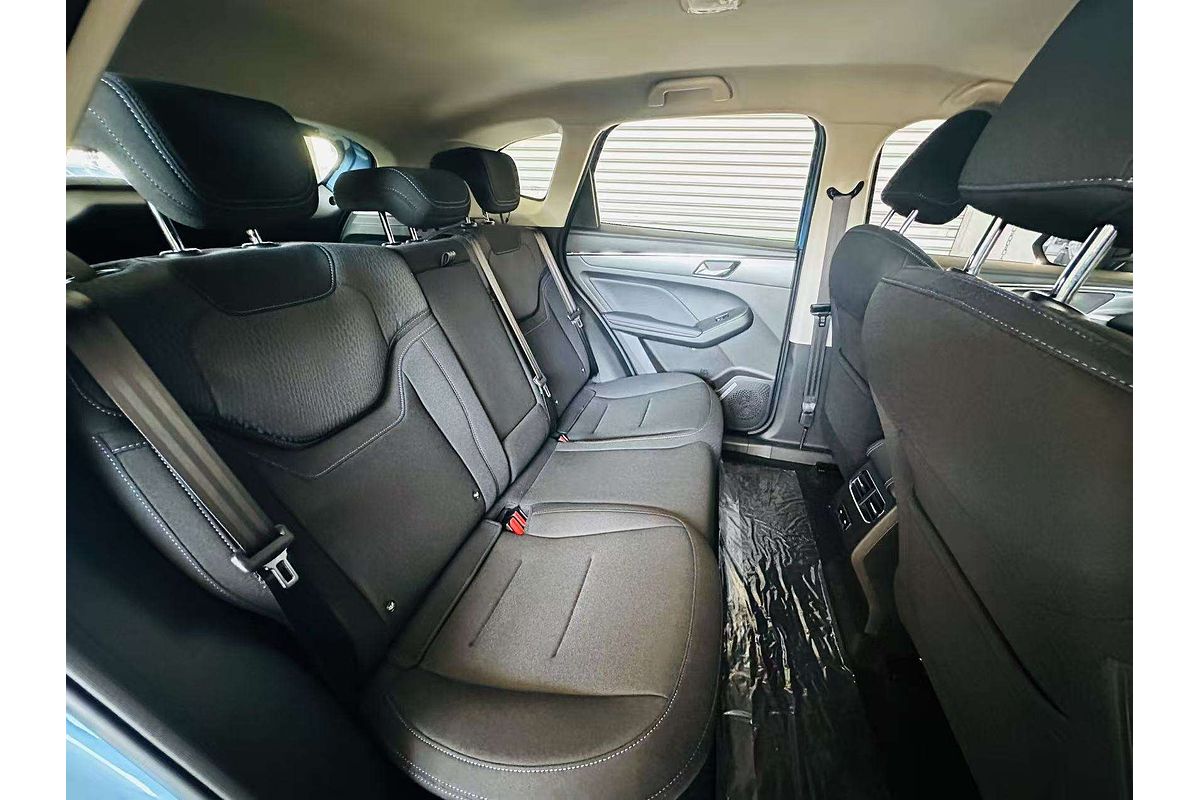 Jolion Facelift Premium Petrol Auto 4x2