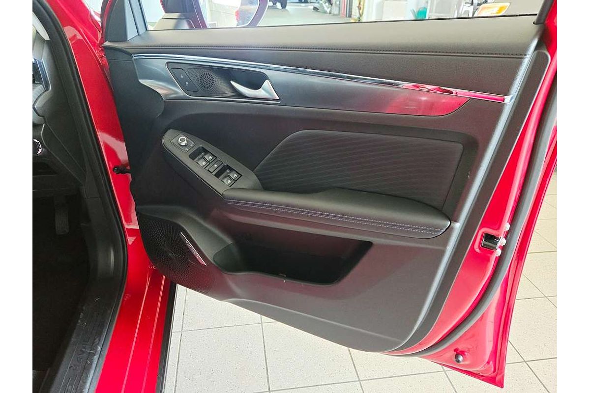 Jolion Facelift Premium Petrol Auto 4x2