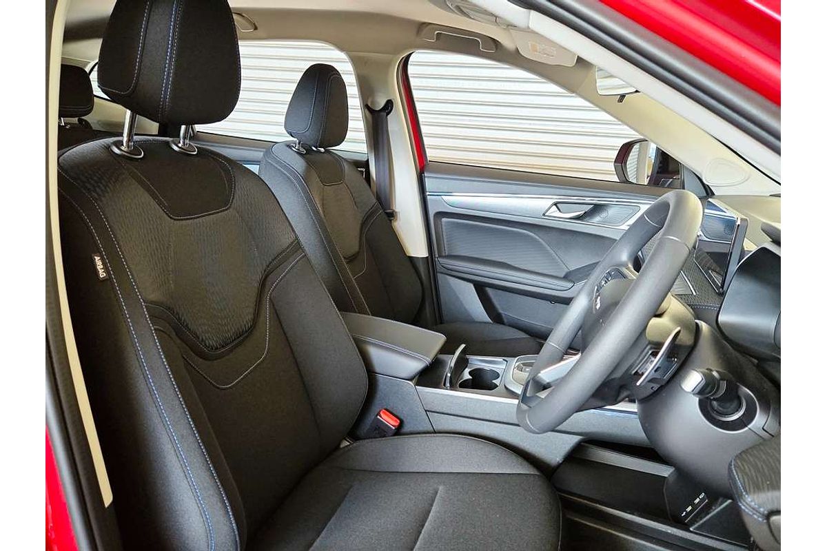 Jolion Facelift Premium Petrol Auto 4x2