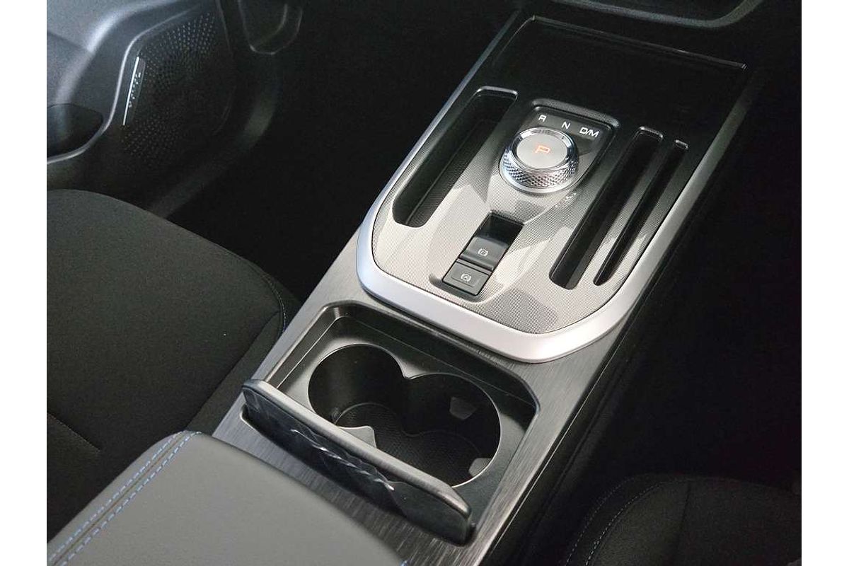 Jolion Facelift Premium Petrol Auto 4x2