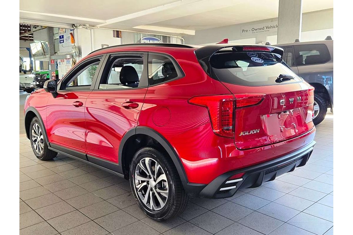 Jolion Facelift Premium Petrol Auto 4x2