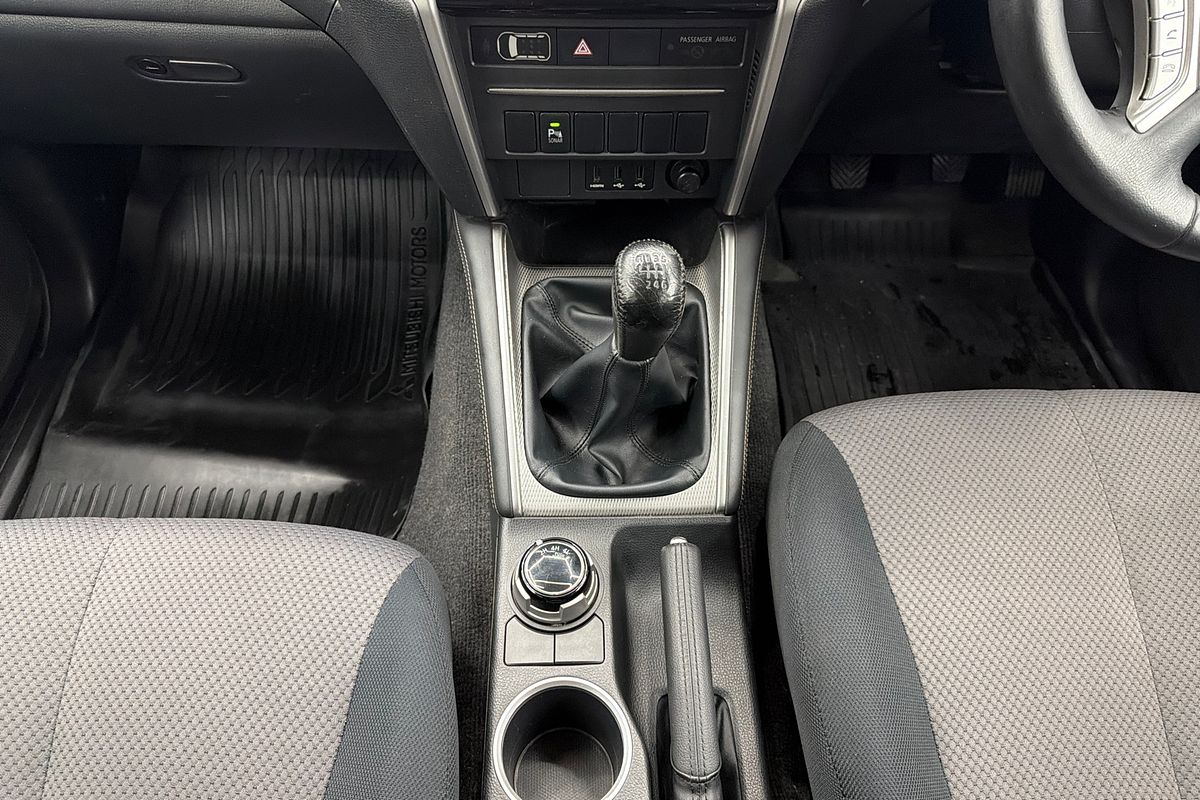 2020 Mitsubishi Triton GLX-R MR 4X4