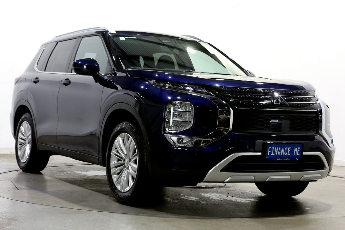 2025 Mitsubishi Outlander LS ZM