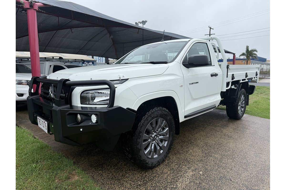 2025 Mitsubishi Triton GLX MV 4X4