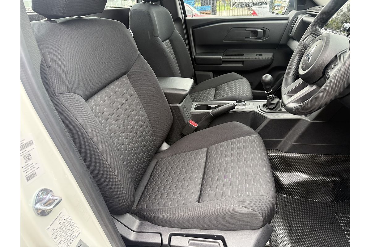 2025 Mitsubishi Triton GLX MV 4X4