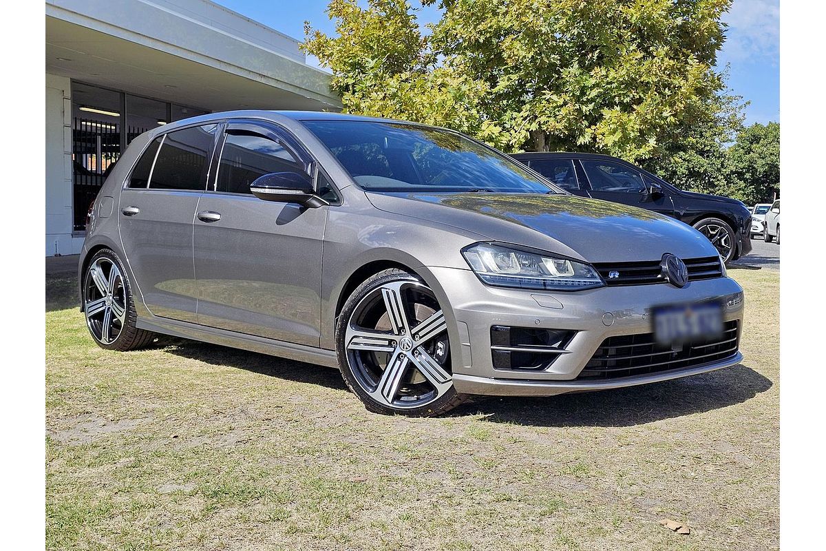 2014 Volkswagen Golf R 7