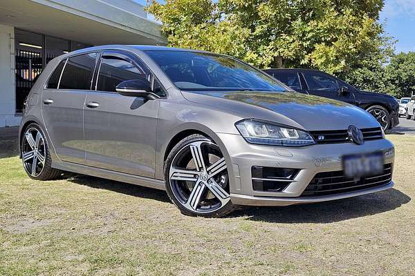 2014 Volkswagen Golf R 7
