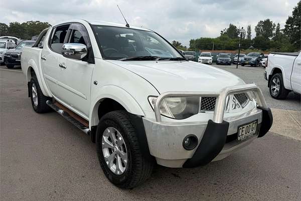 2015 Mitsubishi Triton GLX-R MN 4X4