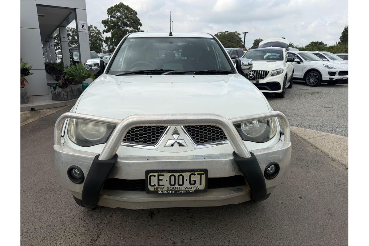 2015 Mitsubishi Triton GLX-R MN 4X4