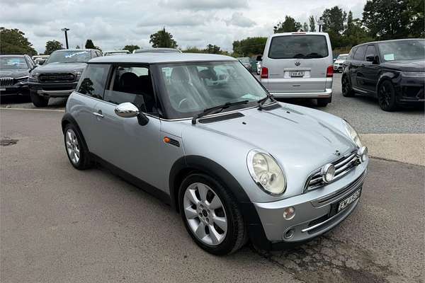 2004 MINI Hatch Cooper R50