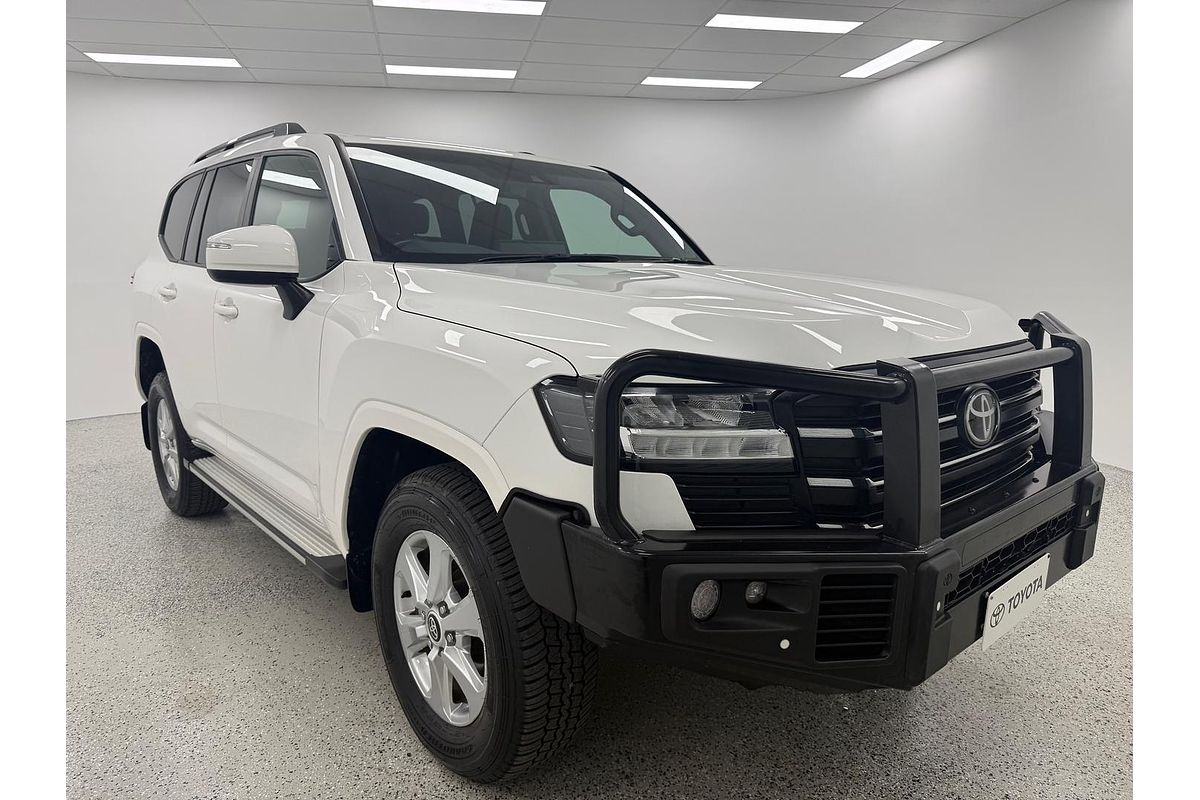 2024 Toyota Landcruiser GXL FJA300R