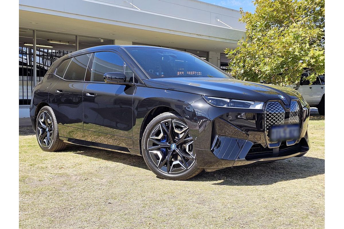 2023 BMW iX xDrive40 Sport I20