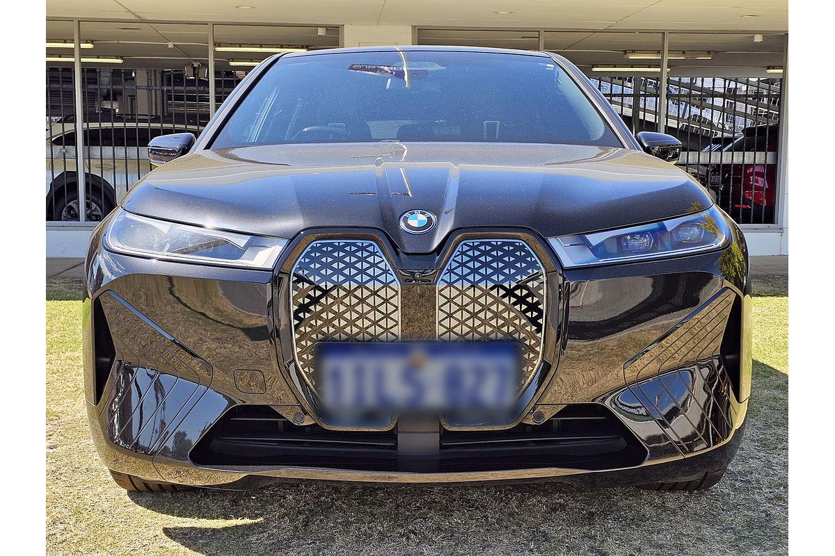 2023 BMW iX xDrive40 Sport I20