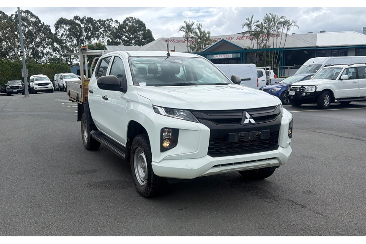 2022 Mitsubishi Triton GLX MR 4X4