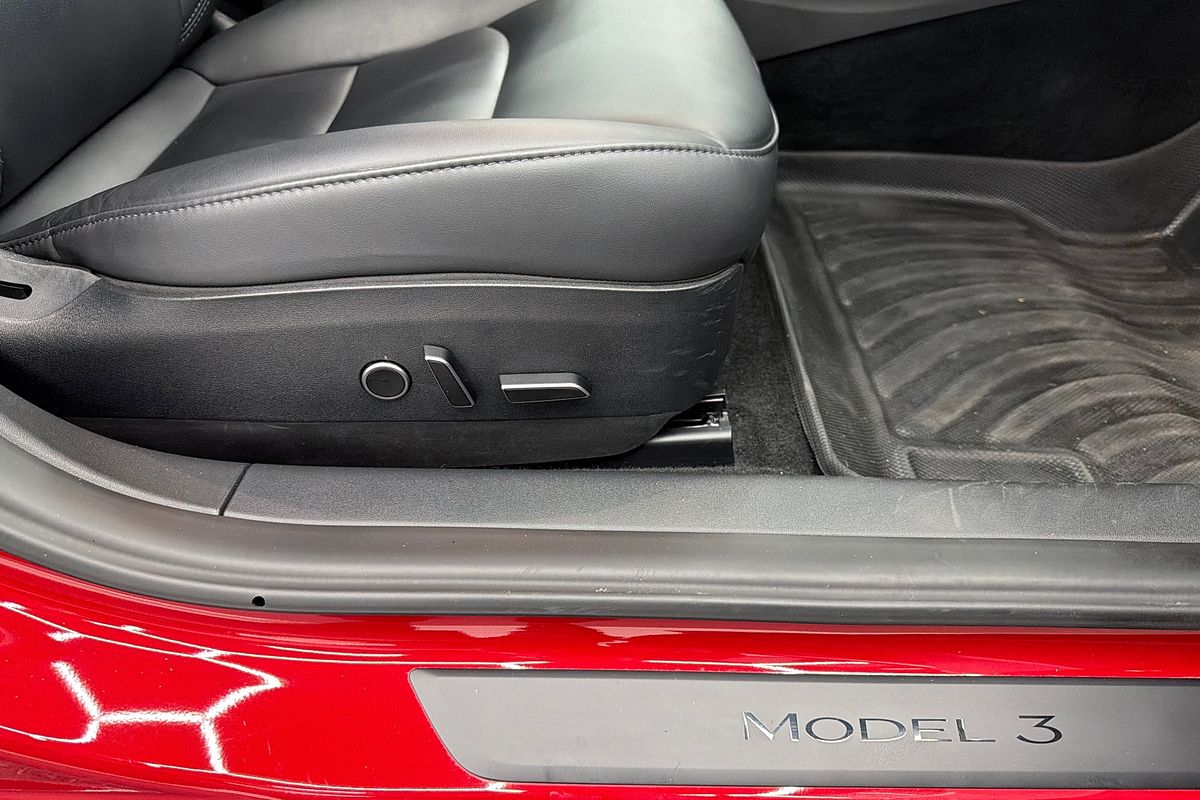 2023 Tesla Model 3 Performance