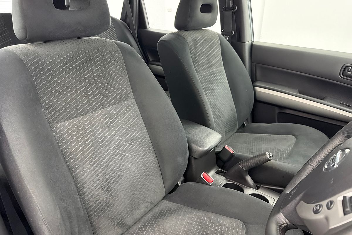 2010 Nissan X-TRAIL ST T31