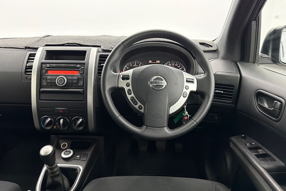 2010 Nissan X-TRAIL ST T31