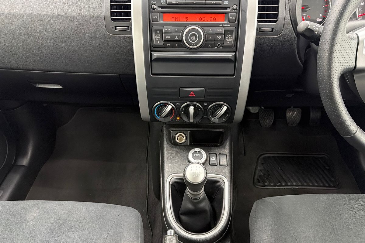 2010 Nissan X-TRAIL ST T31