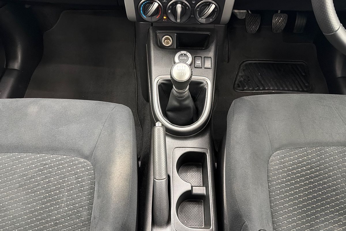 2010 Nissan X-TRAIL ST T31