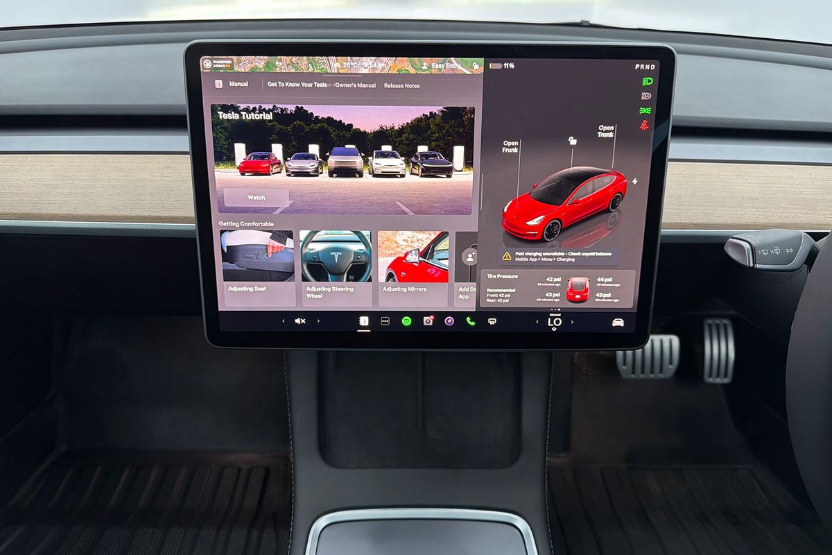 2023 Tesla Model 3 Performance