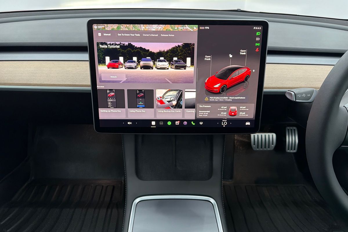 2023 Tesla Model 3 Performance