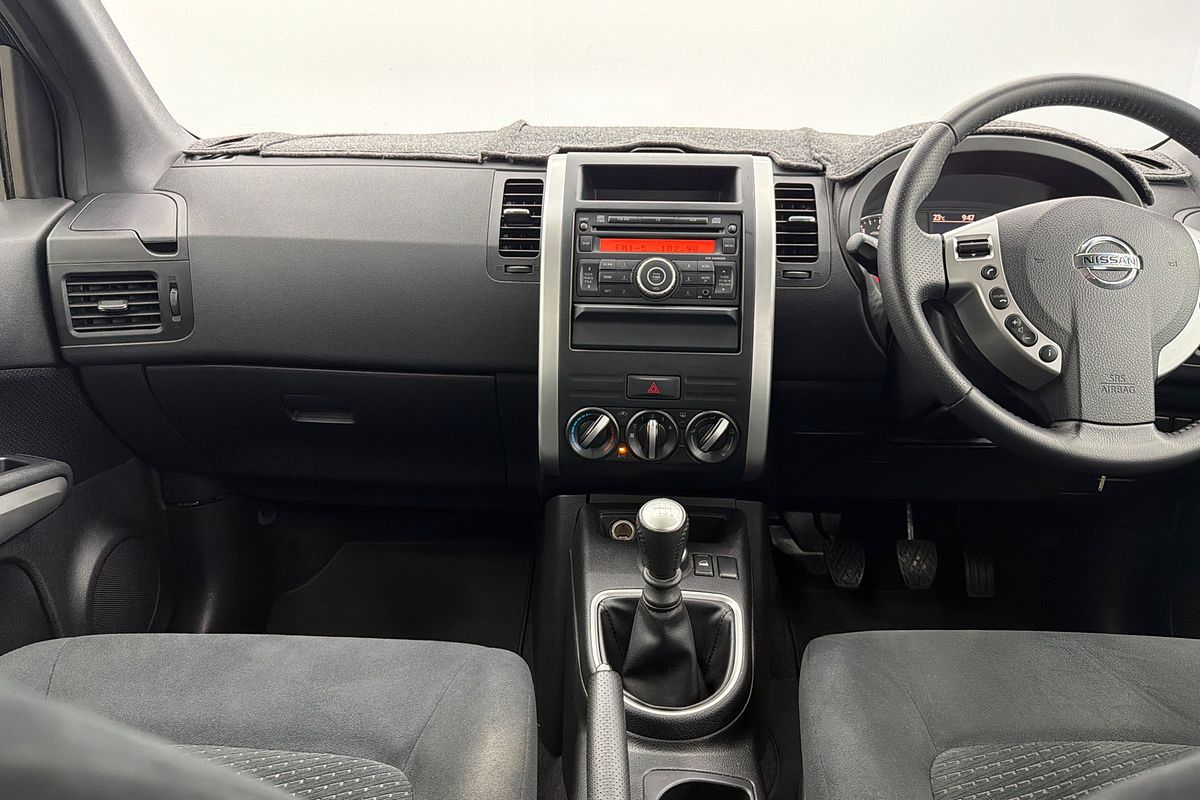 2010 Nissan X-TRAIL ST T31