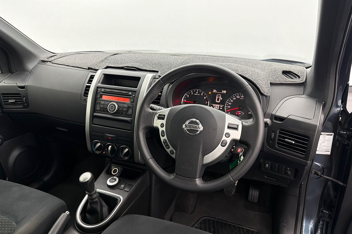 2010 Nissan X-TRAIL ST T31