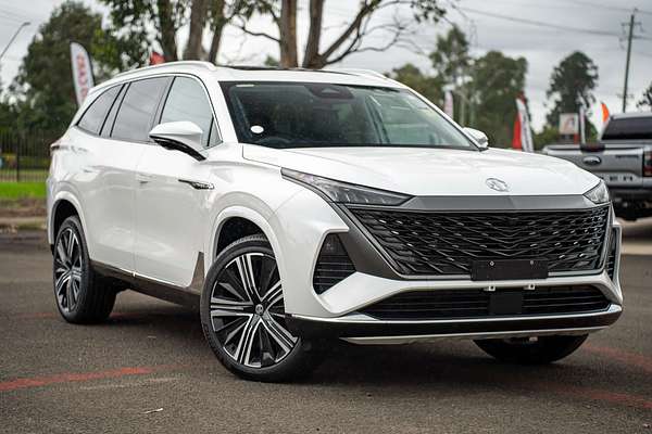 2025 MG QS Essence IS31