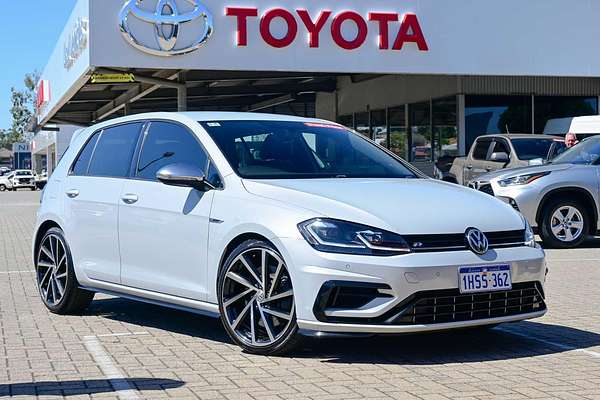 2017 Volkswagen Golf R 7.5