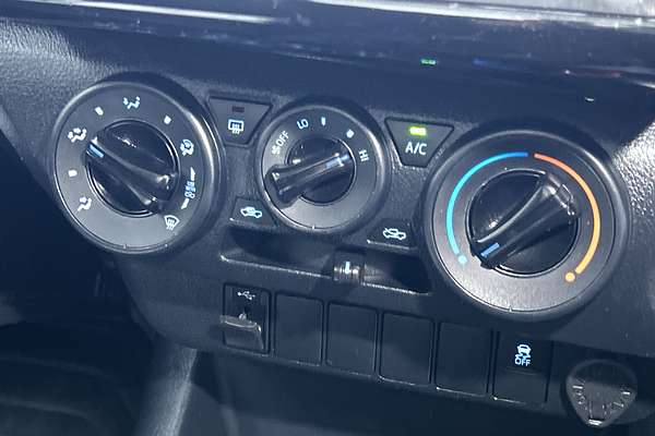 2021 Toyota Hilux Workmate TGN121R Rear Wheel Drive thumb-15