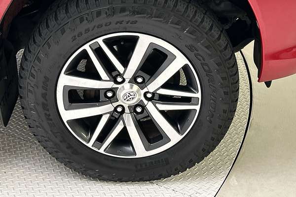 2016 Toyota Hilux SR5 GUN126R 4X4 thumb-9