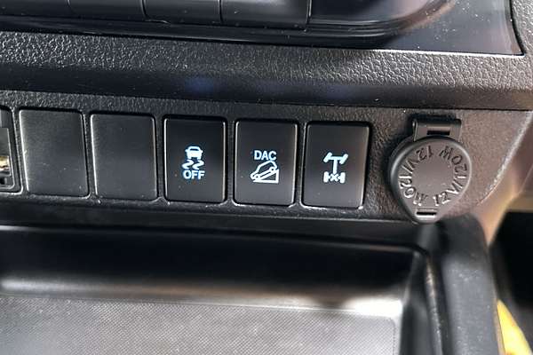 2016 Toyota Hilux SR5 GUN126R 4X4 thumb-15