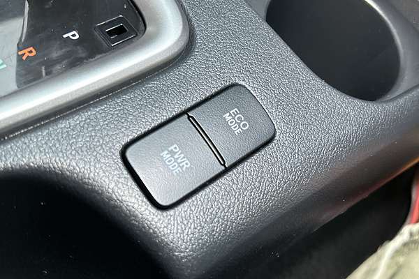 2016 Toyota Hilux SR5 GUN126R 4X4 thumb-16