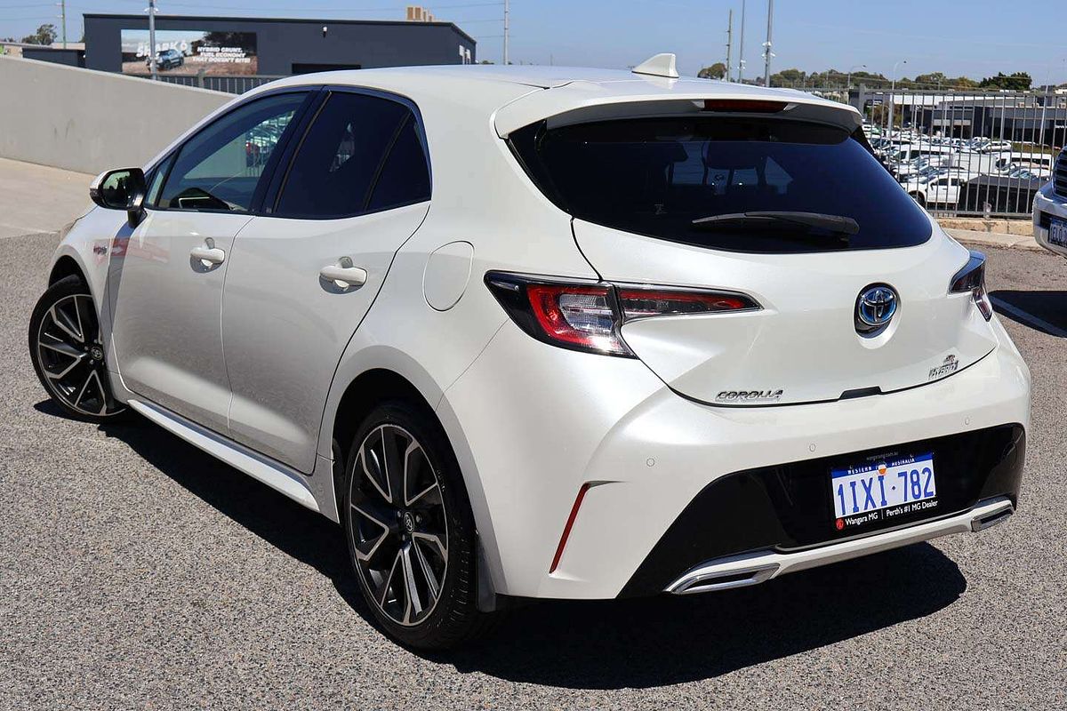 2020 Toyota Corolla ZR Hybrid ZWE211R