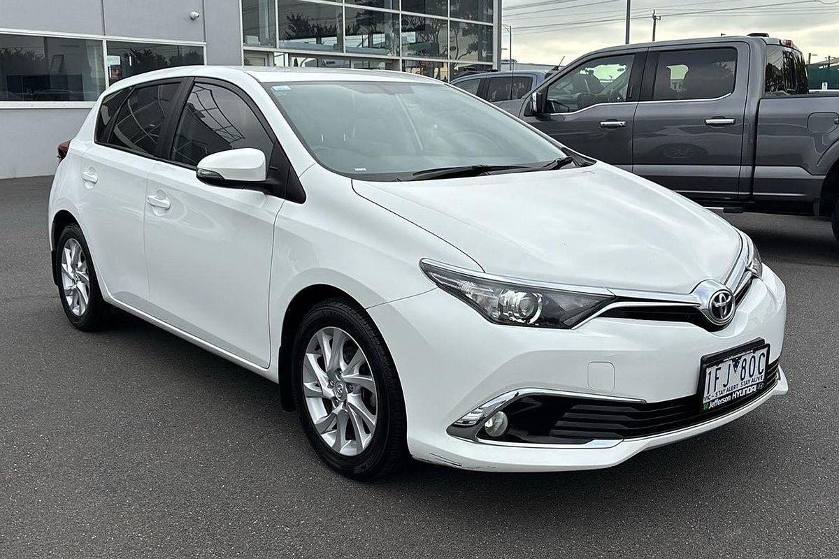 2015 Toyota Corolla Ascent Sport ZRE182R