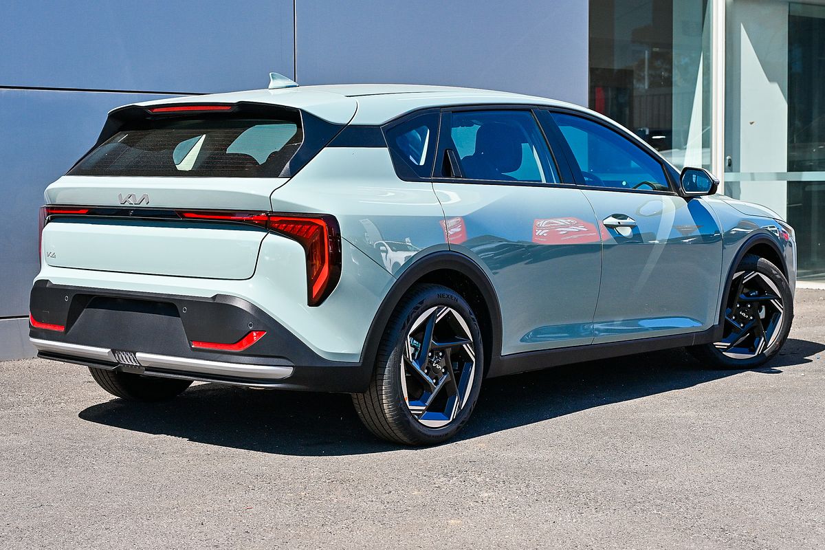 2025 Kia K4 Sport+ CL4m