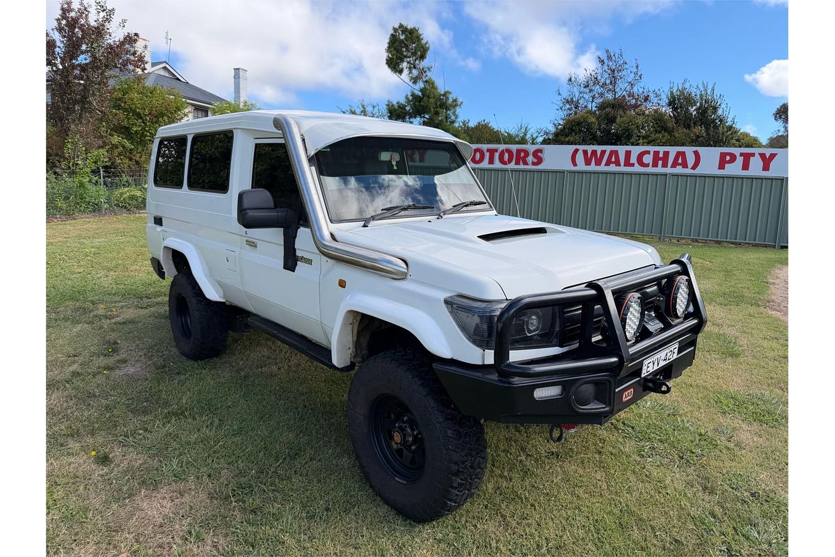 2013 Toyota Landcruiser WORKMATE (4x4) 11 SEAT VDJ78R MY12 UPDATE