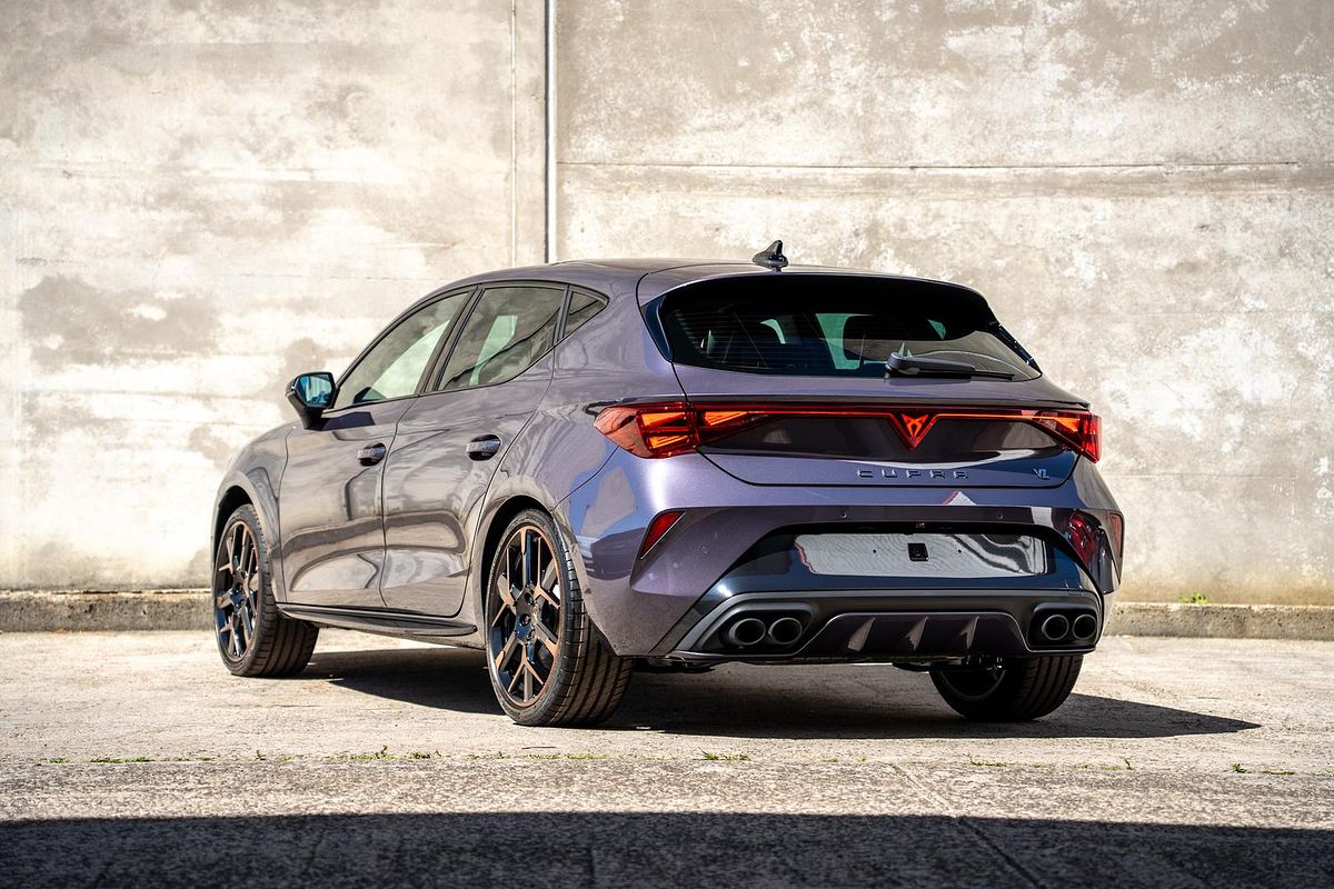 2026 CUPRA Leon VZx KL