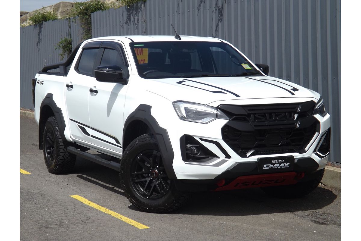 2025 Isuzu D-MAX BLADE 4X4