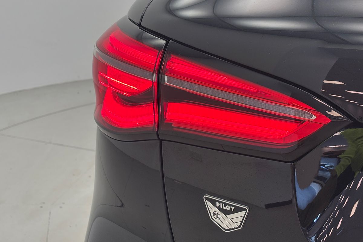 MY23 MGHS 1.5T ESSENCE