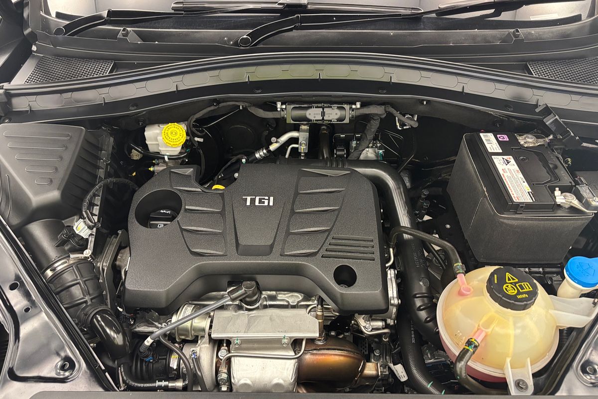 MY23 MGHS 1.5T ESSENCE