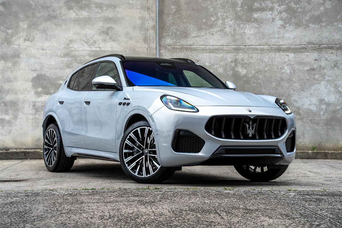 2025 Maserati Grecale Modena M182