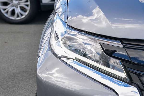 2019 Mitsubishi Pajero Sport Black Edition QE thumb-1