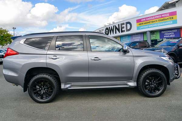 2019 Mitsubishi Pajero Sport Black Edition QE thumb-4
