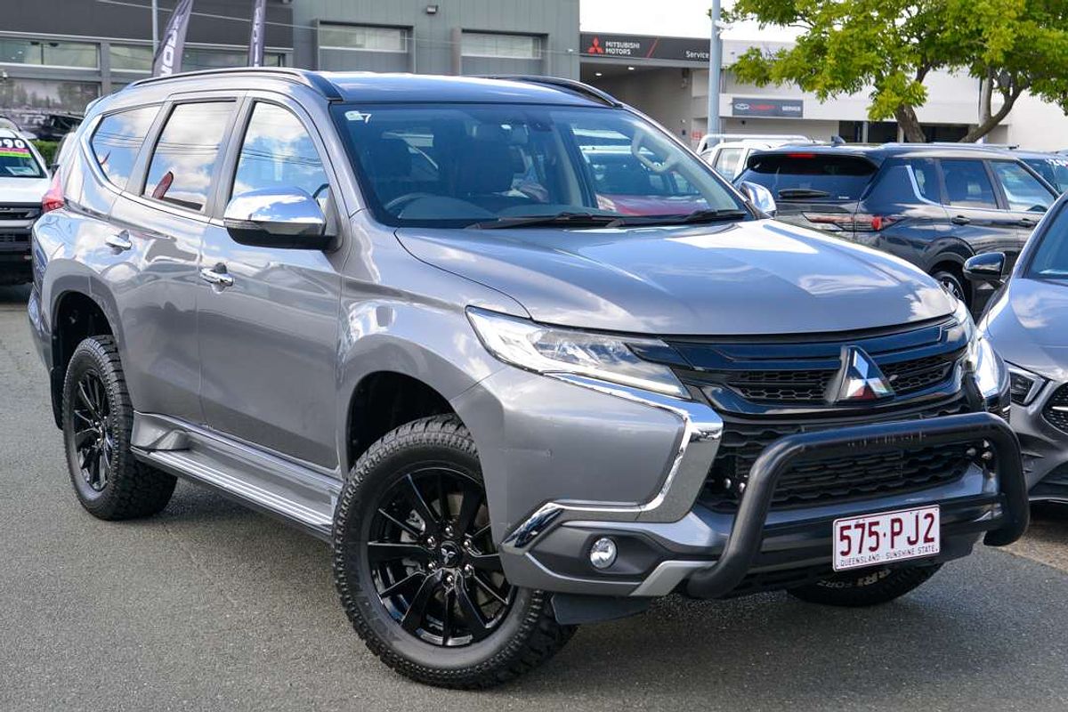 2019 Mitsubishi Pajero Sport Black Edition QE