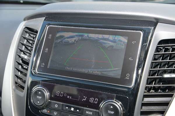 2019 Mitsubishi Pajero Sport Black Edition QE thumb-12